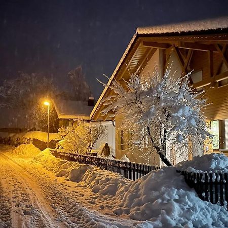Ferienwohnung Am Kirchberg Achslach Buitenkant foto