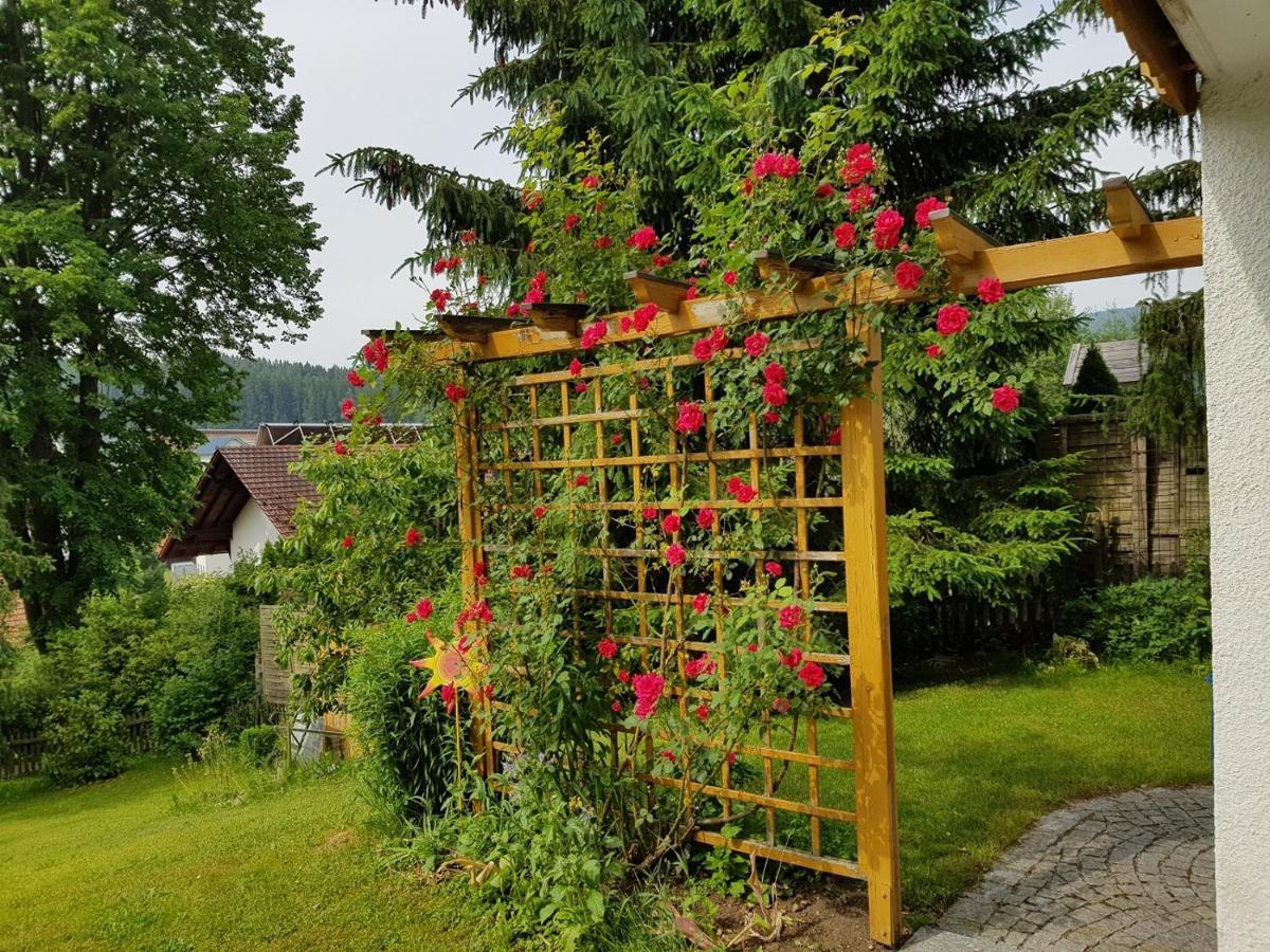 Ferienwohnung Am Kirchberg Achslach Buitenkant foto