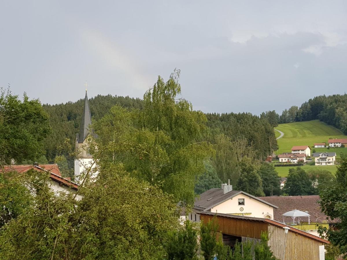 Ferienwohnung Am Kirchberg Achslach Buitenkant foto