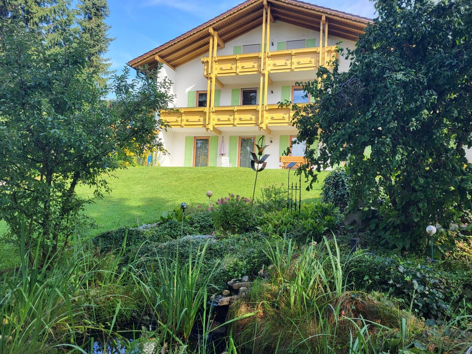 Ferienwohnung Am Kirchberg Achslach Buitenkant foto